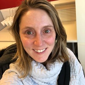 Meet your Posher, Lauren